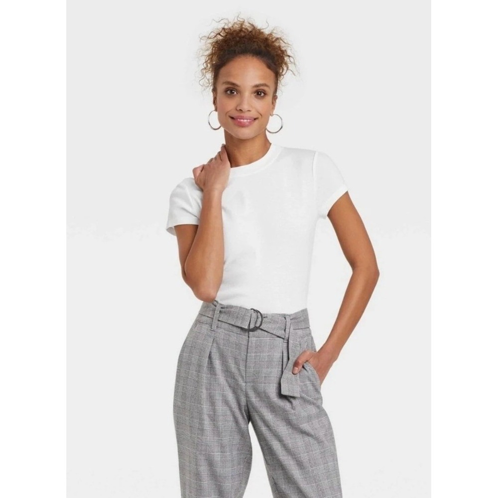 A New Day Women's Sz Medium Short Sleeve Ribbed T-Shirt White Mock Neck Slim Fit
